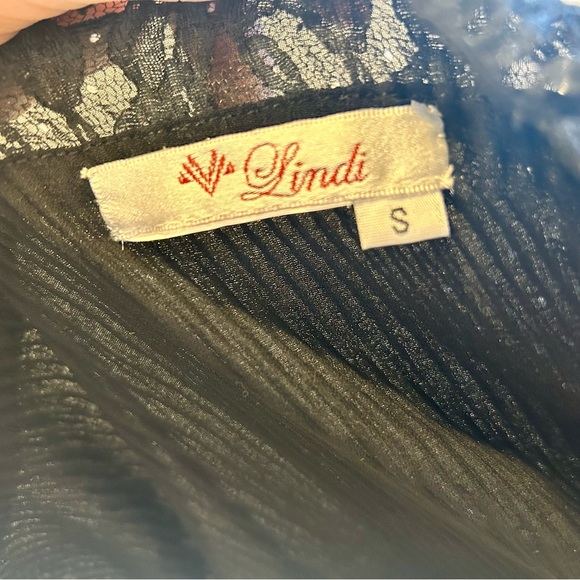 Lindt V-Neck Dress Size: Small - Picture 9 of 9